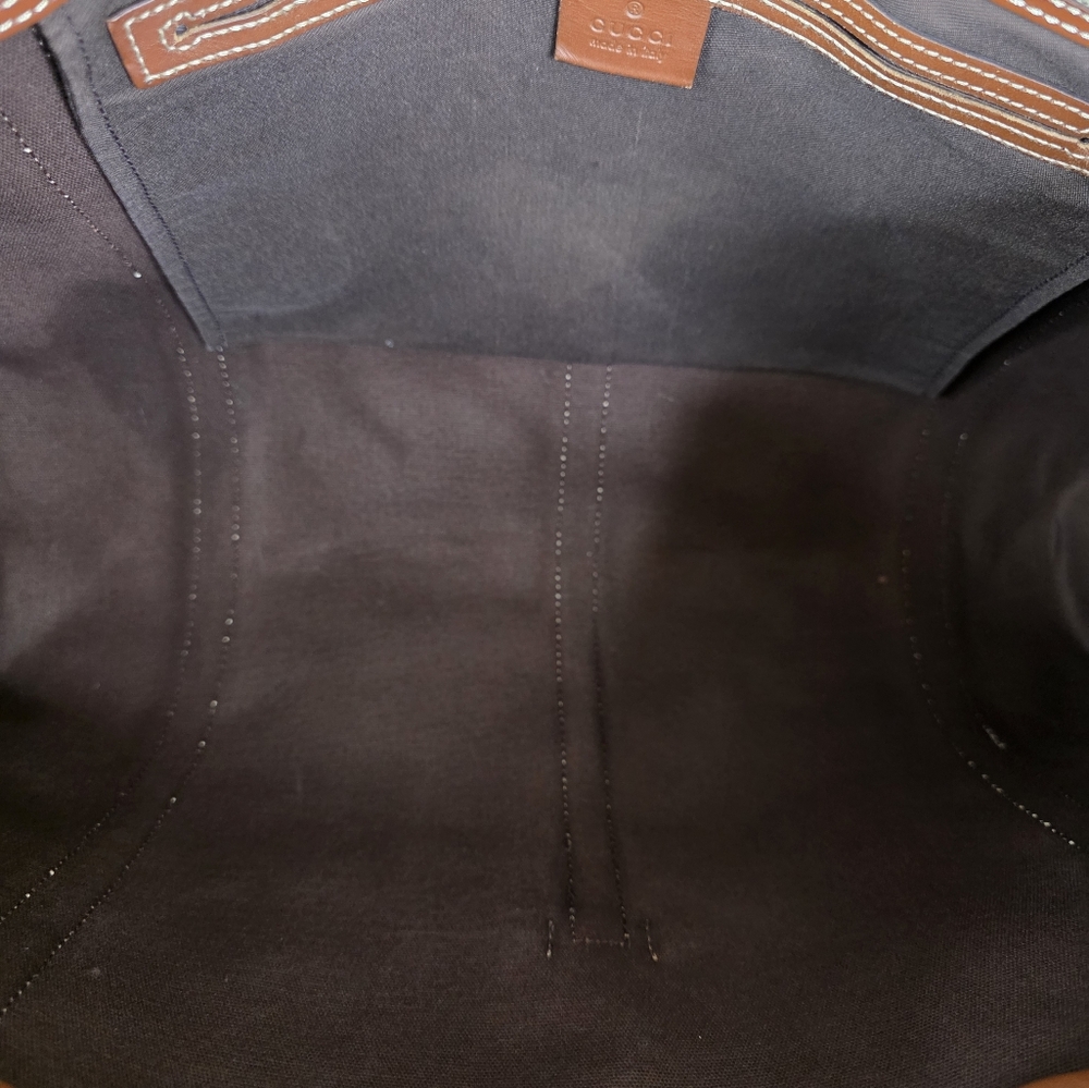 GUCCI GG Supreme Joy Shoulder Bag - Picture 14 of 16